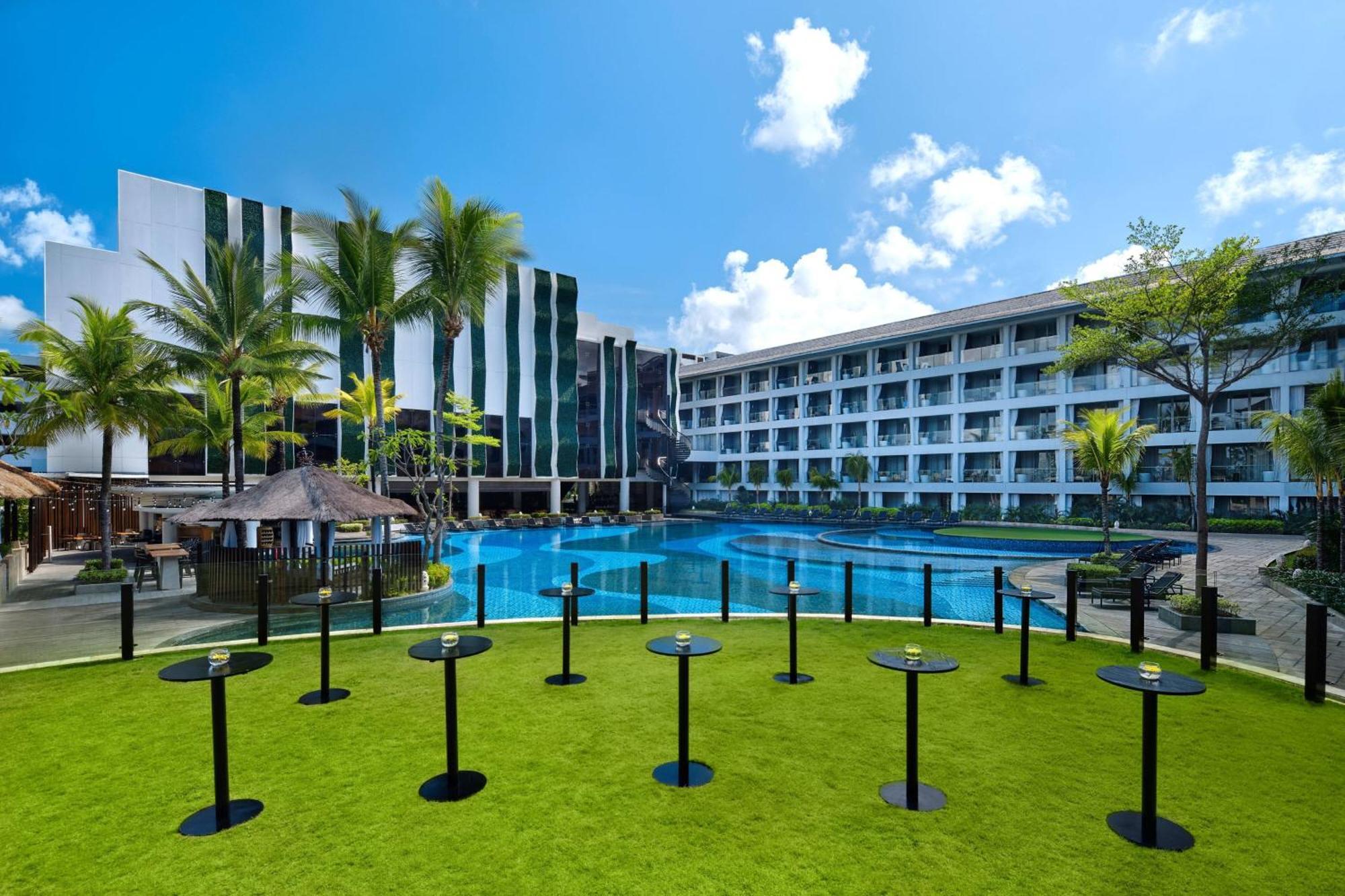 The Stones Hotel - Legian Bali, Autograph Collection Kuta  Exterior photo The hotel's main pool